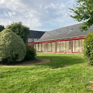 2* Hotel Les Voisins Beaucemaine